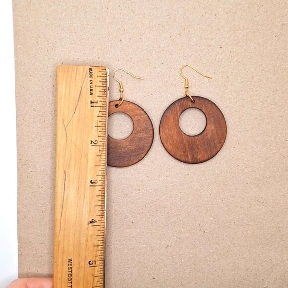 Brown wooden round boho hollowed out earrings - Picture 2 of 3